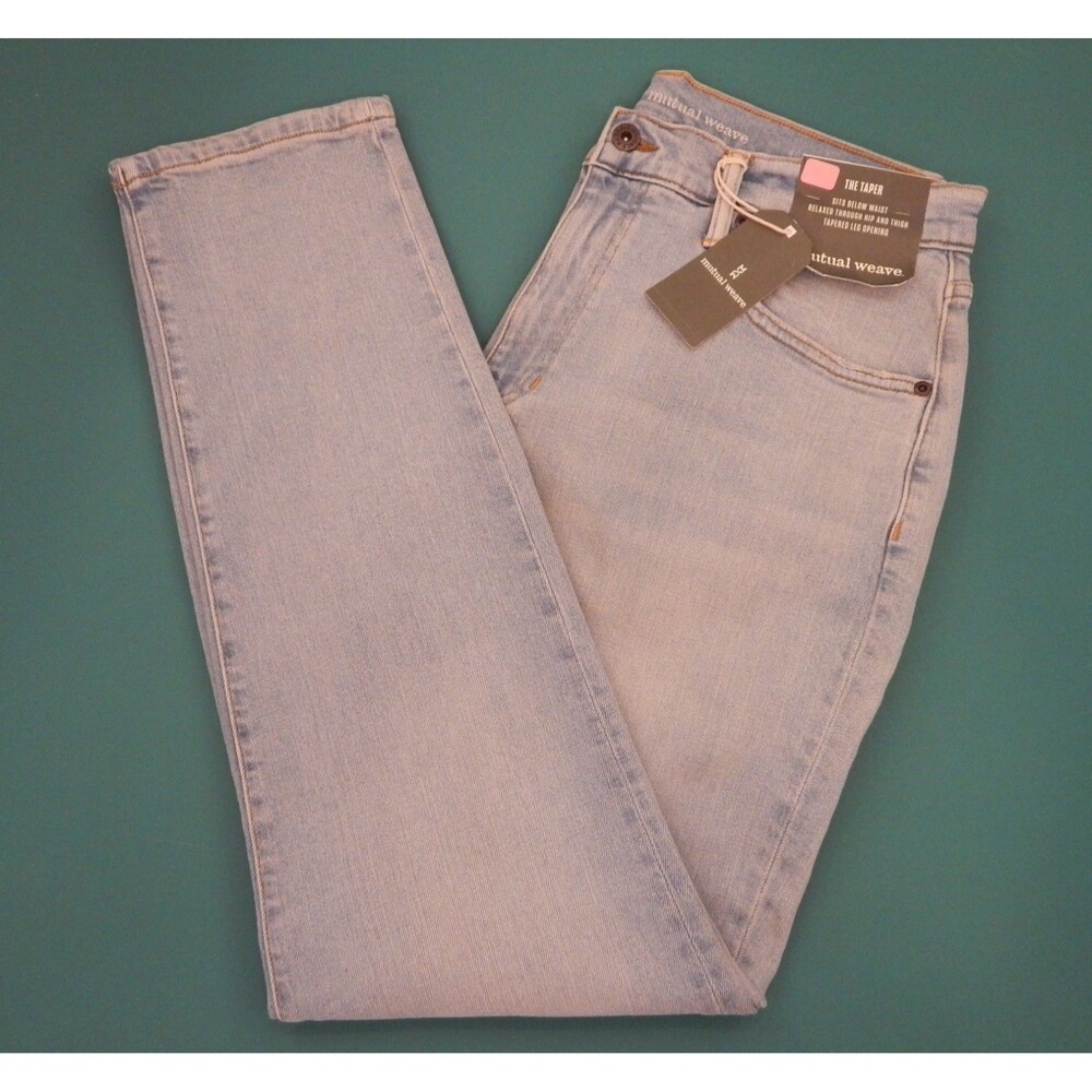 NWT Mutual Weave Jeans THE TAPER 34x32 Light Wash Distressed Relaxed Hip & Thigh